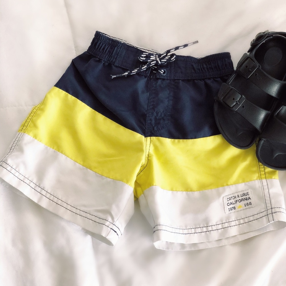 💥3T H&M swim trunks
